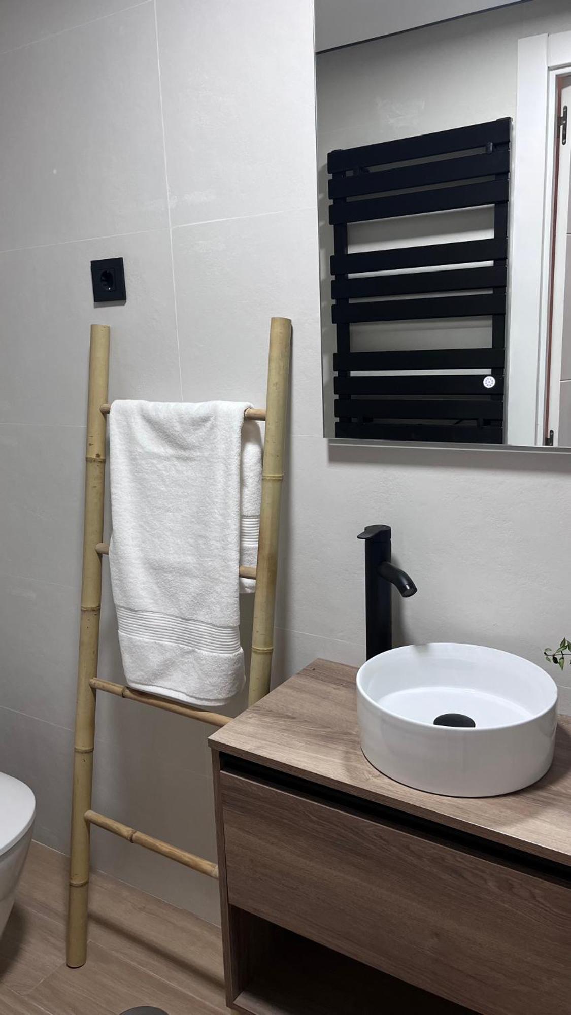 לאון Victrix Homes מראה חיצוני תמונה